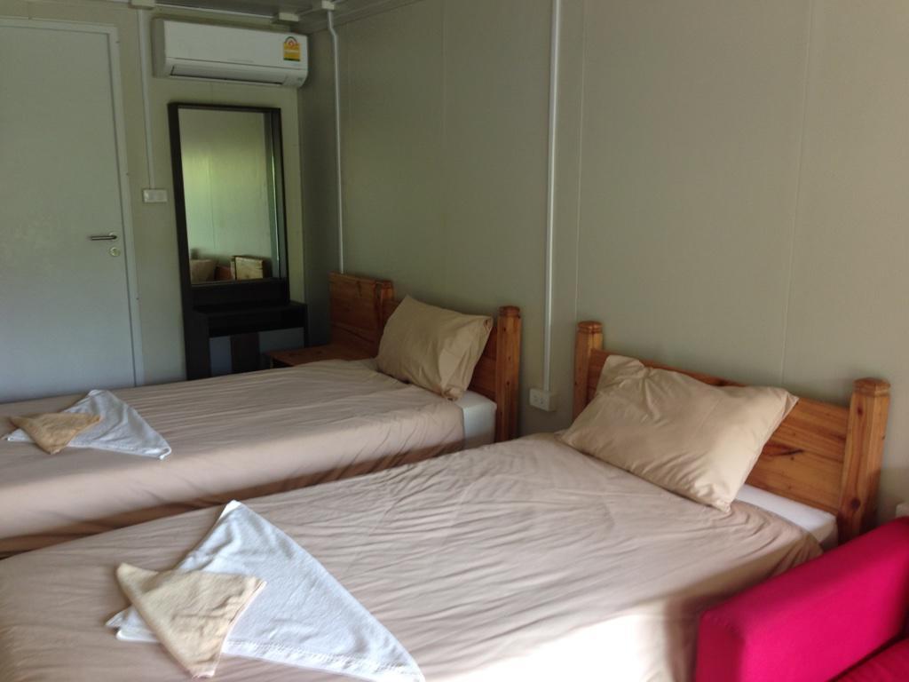 Check In And Chill Out Hotel Ban Laem Sok Exterior photo