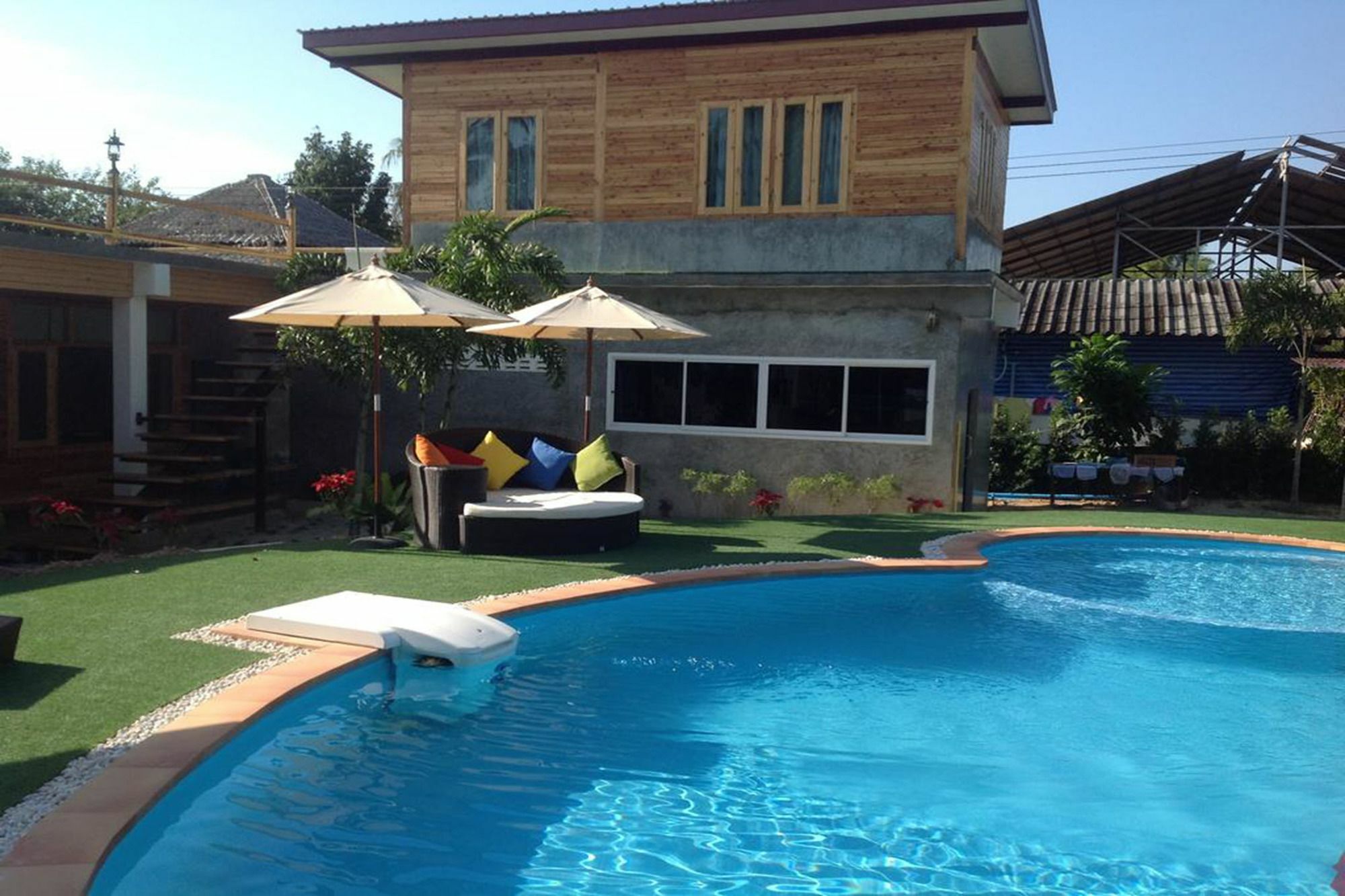 Check In And Chill Out Hotel Ban Laem Sok Exterior photo