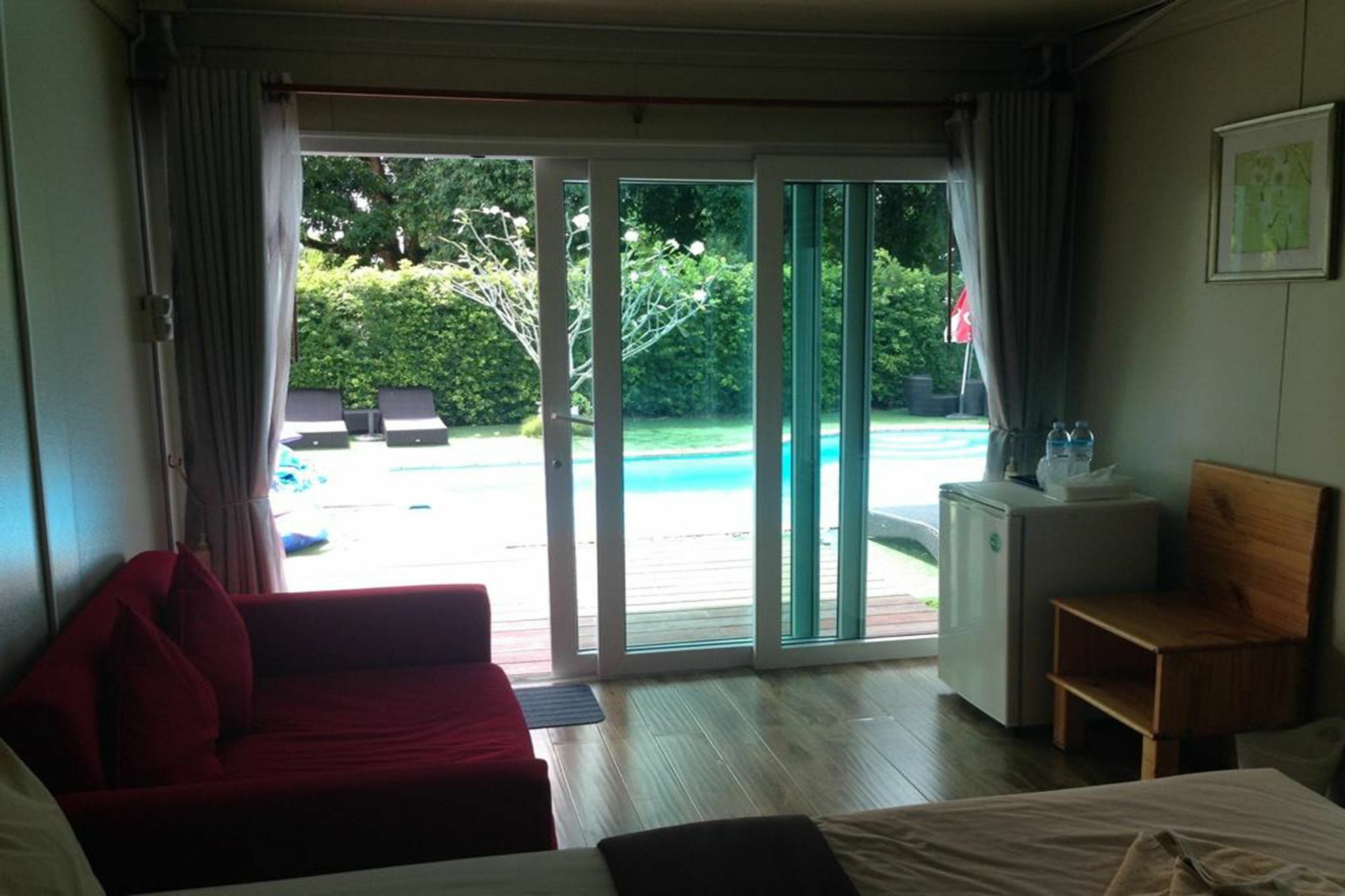Check In And Chill Out Hotel Ban Laem Sok Exterior photo